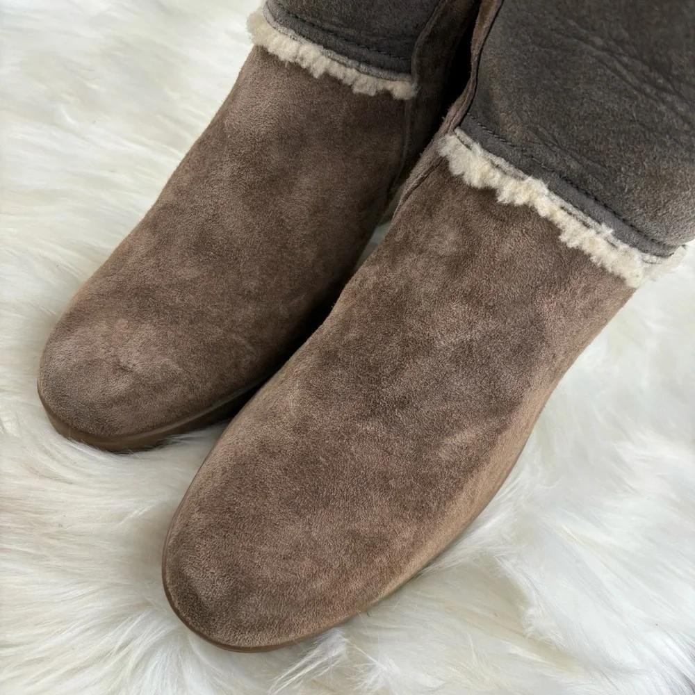 UGG TALL WINTER WEDGES PULL UP BOOTS SIZE 8